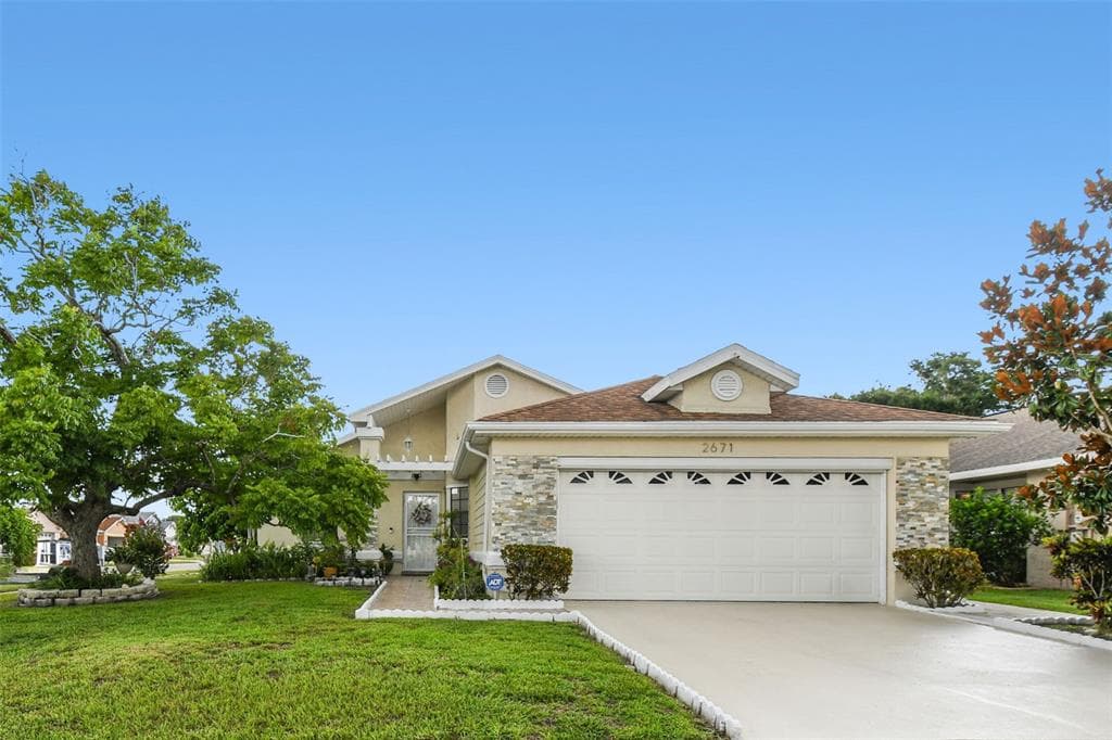 2671 HORSESHOE BAY DRIVE KISSIMMEE, FL 34741