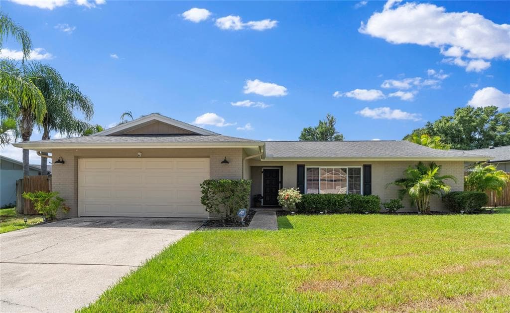 1123 PELICAN PLACE SAFETY HARBOR, FL 34695
