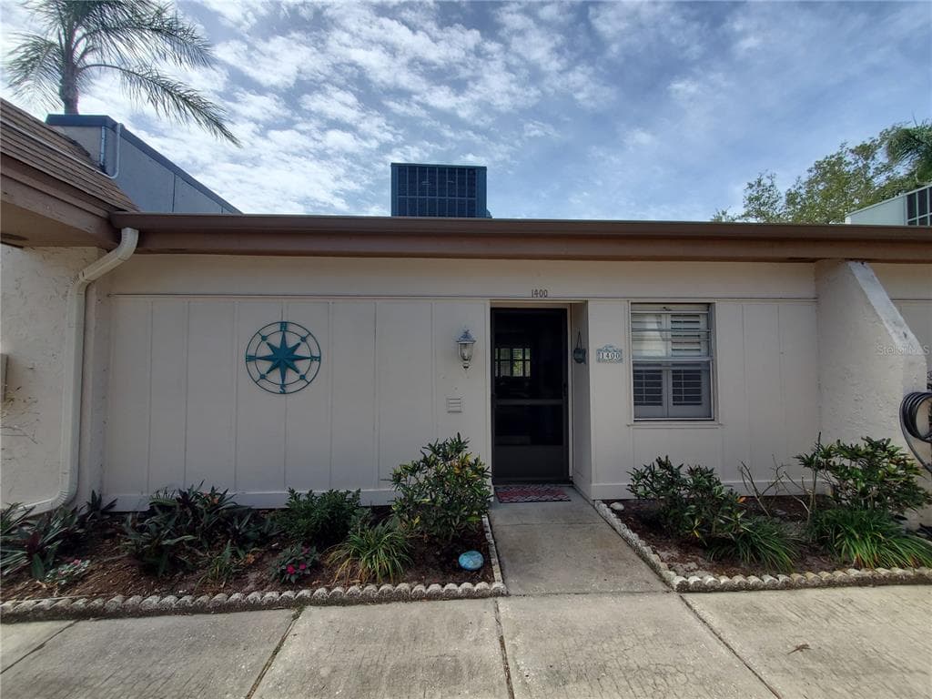 1400 ARROWHEAD CIRCLE W CLEARWATER, FL 33759