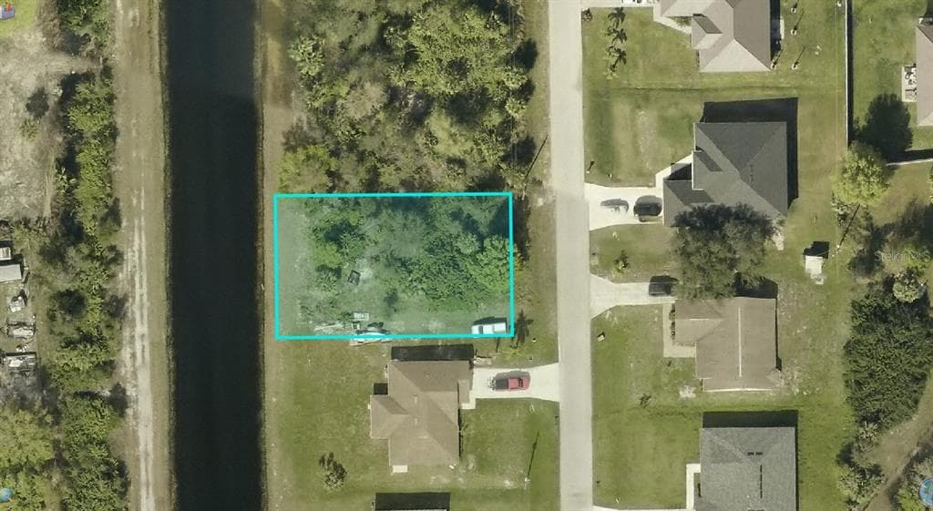 6137 HIGGINS AVENUE FORT MYERS, FL 33905