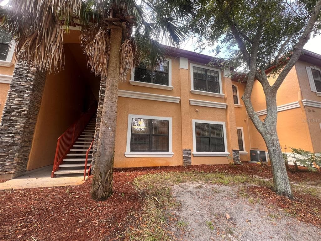 2262 CHIANTI PLACE UNIT 5-0517 PALM HARBOR, FL 34683