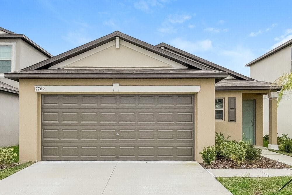 7765 SILVER BERRY COURT GIBSONTON, FL 33534
