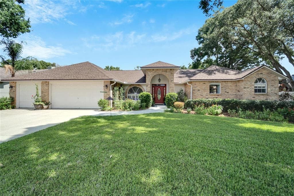 3949 APPLETREE DRIVE VALRICO, FL 33594