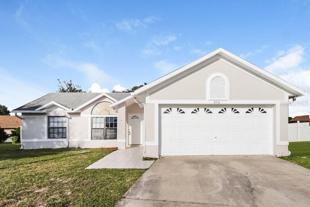 2716 FOREST VIEW LANE KISSIMMEE, FL 34744