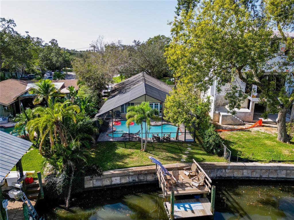 593 MARMORA AVENUE TAMPA, FL 33606