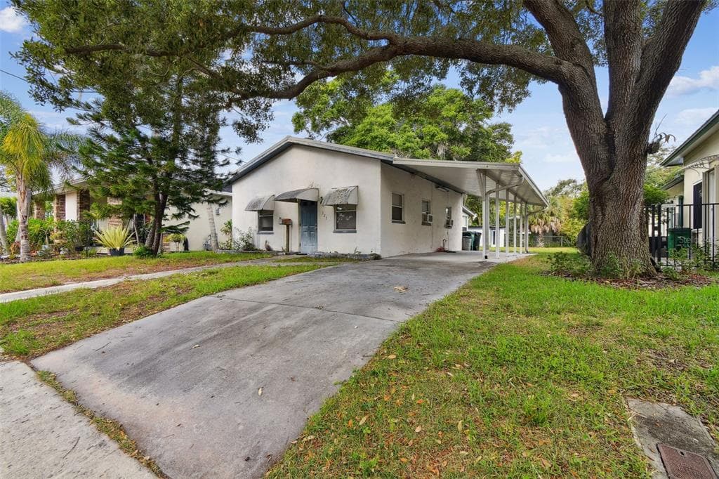 325 4TH AVENUE N SAFETY HARBOR, FL 34695