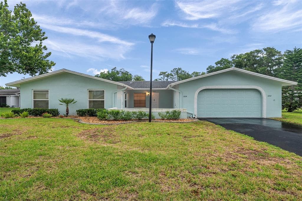 12012 BAYONET LANE UNIT 12012 NEW PORT RICHEY, FL 34654