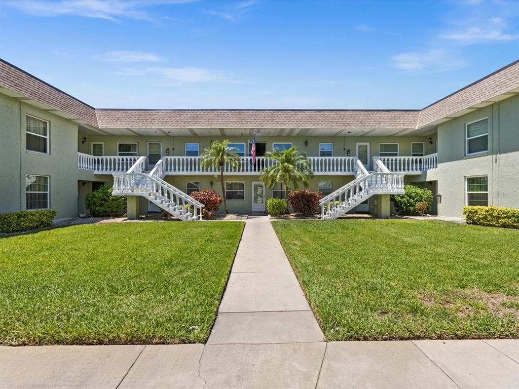 1250 S PINELLAS AVENUE UNIT 803 TARPON SPRINGS, FL 34689