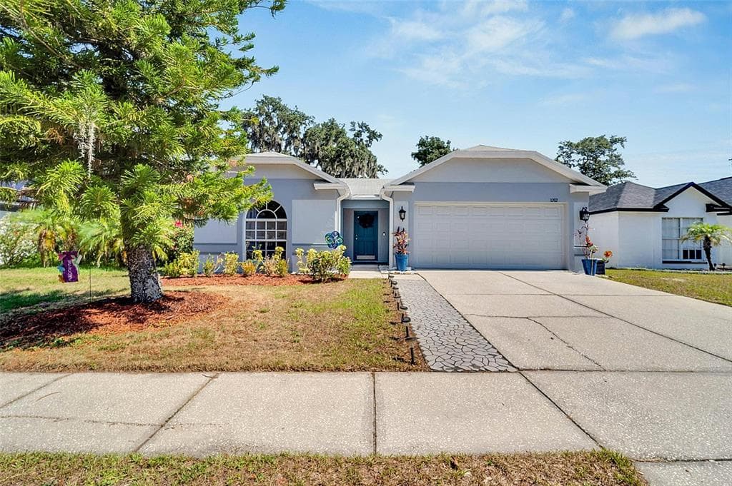 1202 BLOOM HILL AVENUE VALRICO, FL 33596