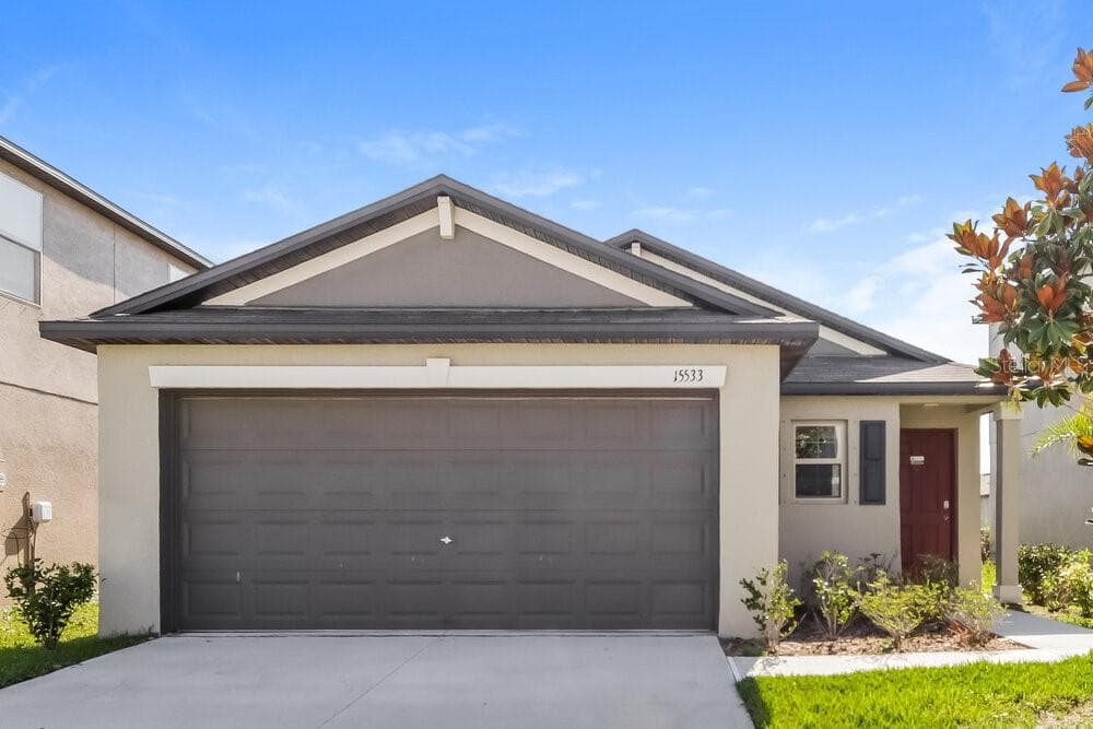15533 MILLER CREEK DRIVE SUN CITY CENTER, FL 33573