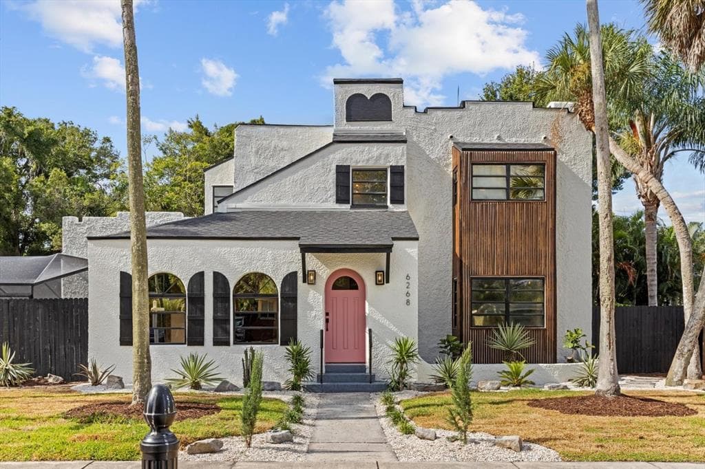 6268 9TH AVENUE S GULFPORT, FL 33707