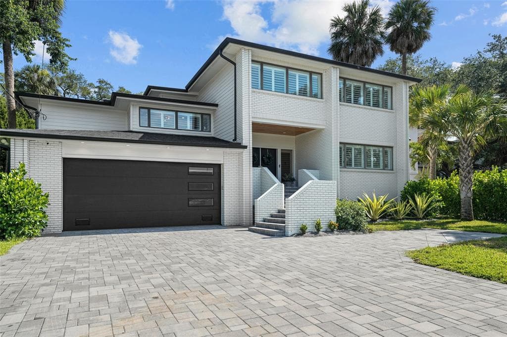 4803 W SUNSET BOULEVARD TAMPA, FL 33629