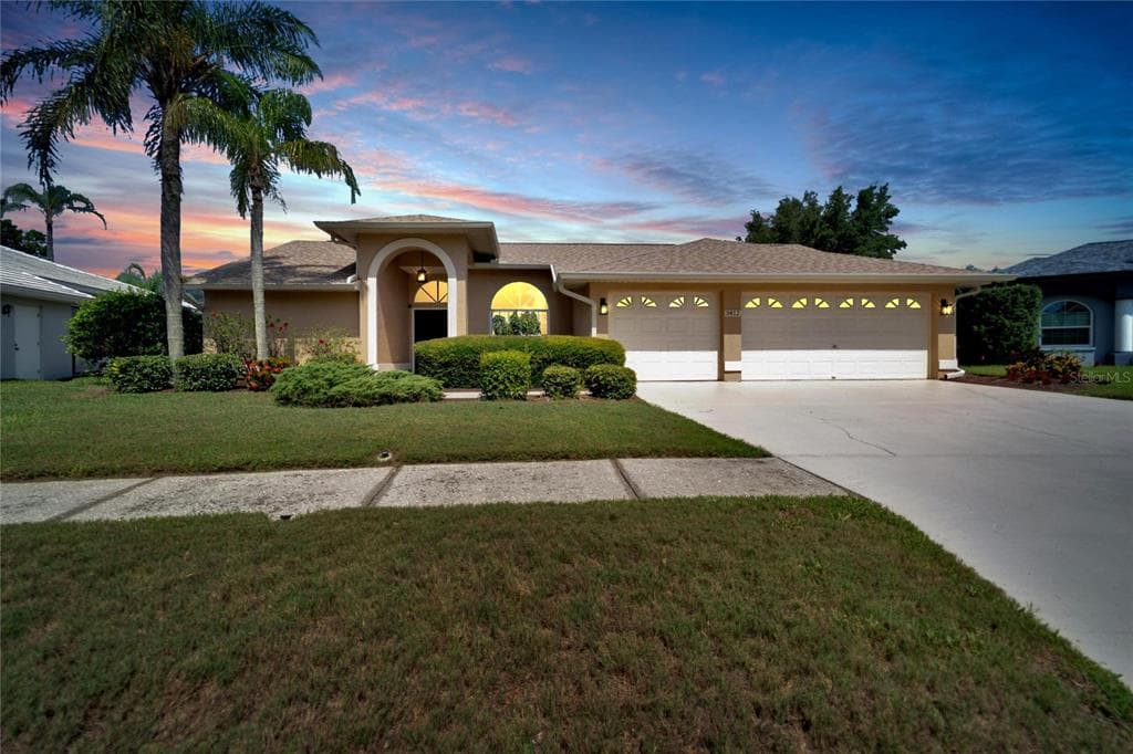 3812 CARDENAL AVENUE SUN CITY CENTER, FL 33573