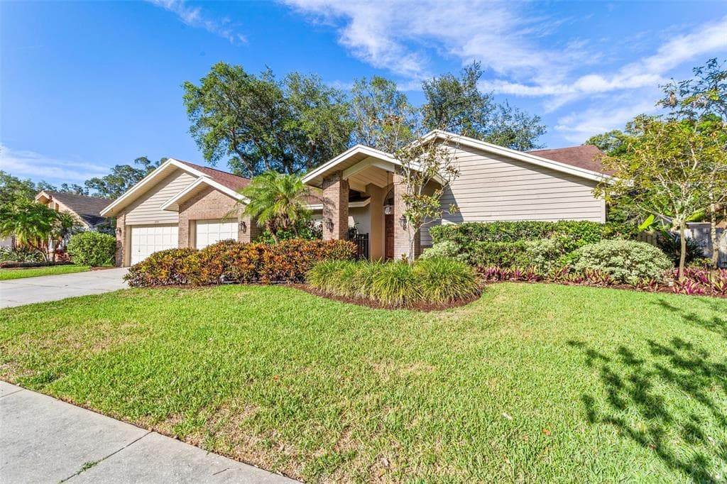 2757 COUNTRY WOODS LANE PALM HARBOR, FL 34683