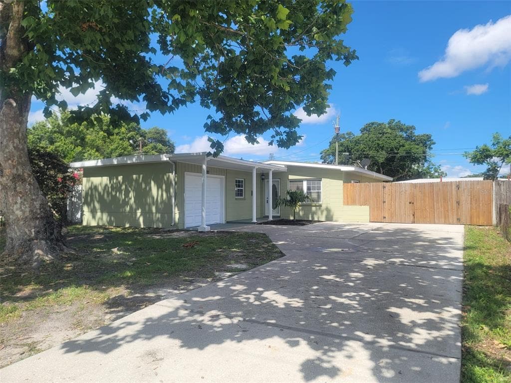 9220 54TH WAY N PINELLAS PARK, FL 33782