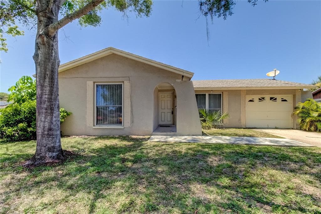 10207 VISTA COVE COURT TAMPA, FL 33615