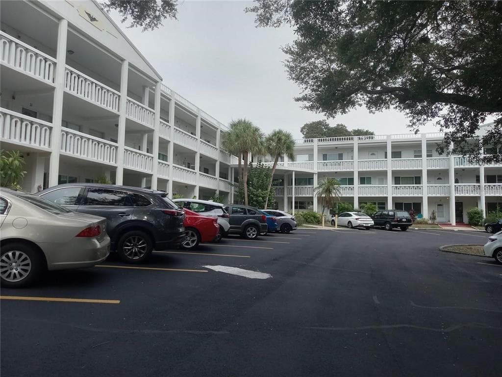 2021 AUSTRALIA WAY W UNIT 55 CLEARWATER, FL 33763