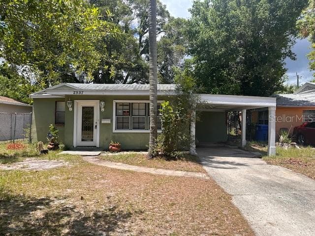 2557 17TH AVENUE S ST PETERSBURG, FL 33712
