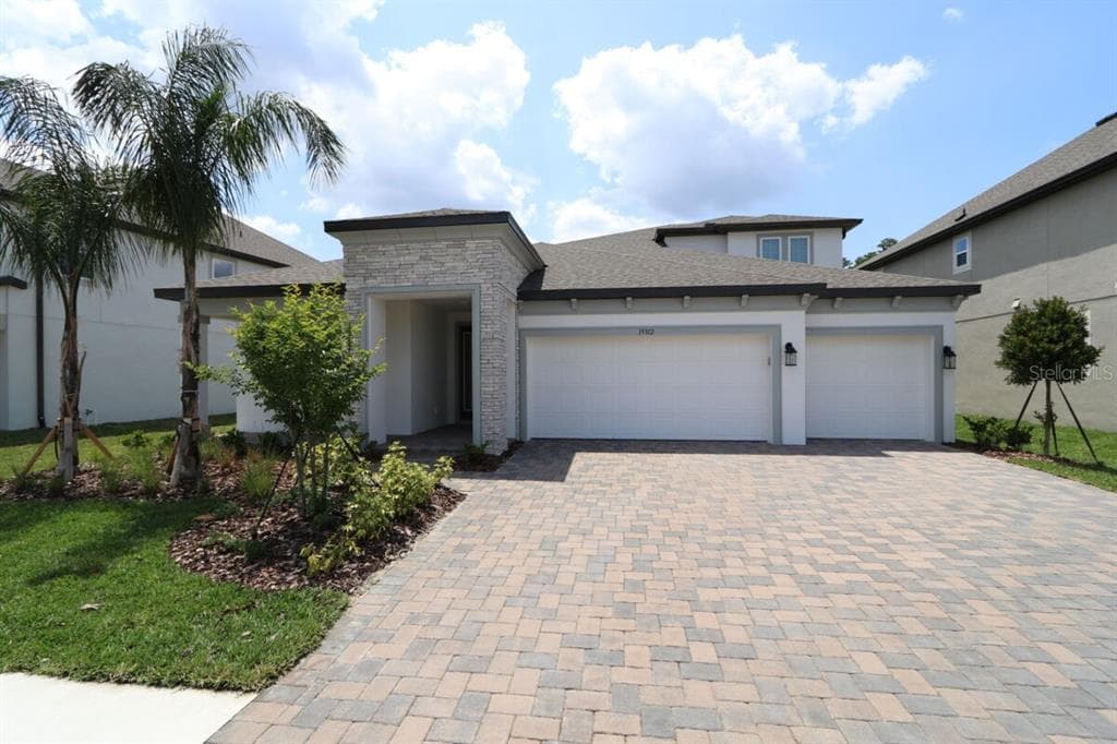 19312 FOGGY CREEK LANE TAMPA, FL 33647