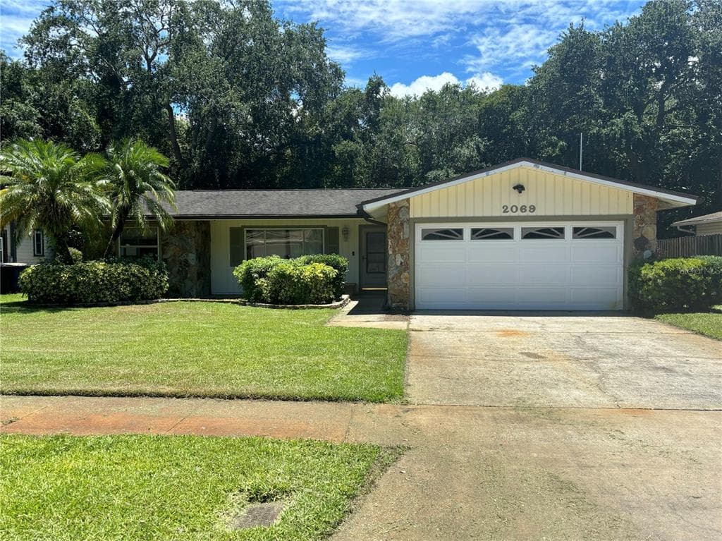 2069 RED CEDAR LANE E CLEARWATER, FL 33763