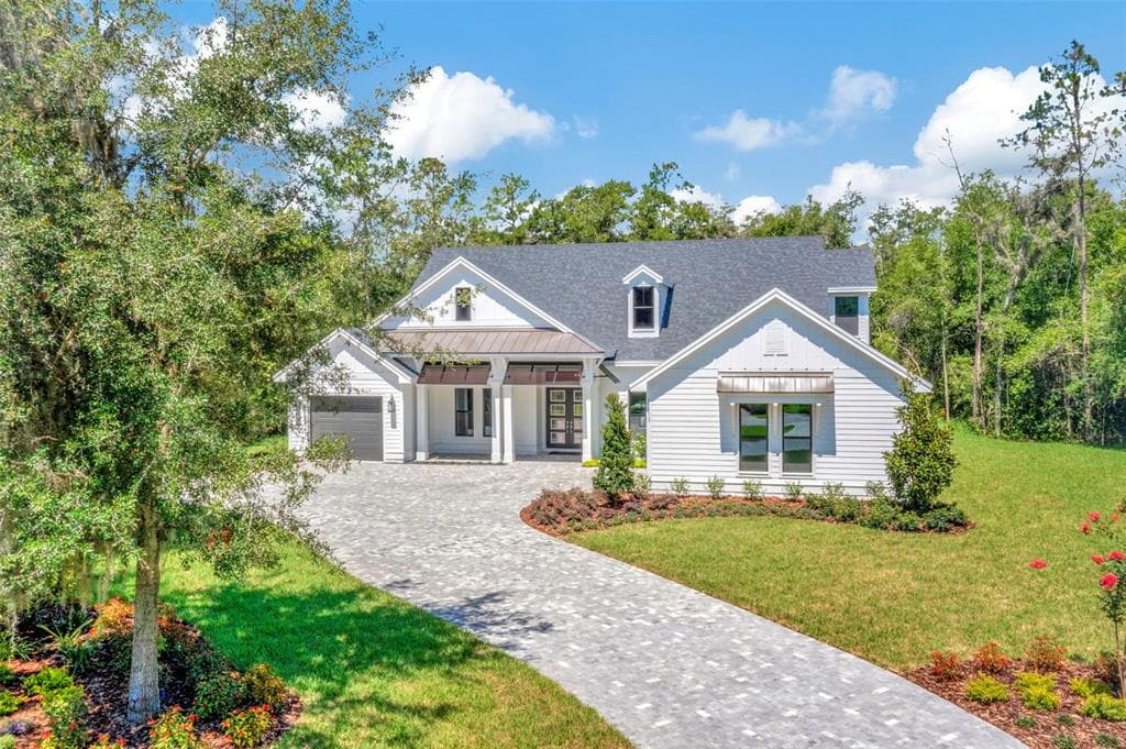 17712 ROYAL EAGLE LANE