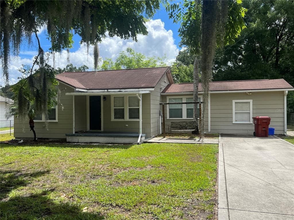1004 N GORDON STREET PLANT CITY, FL 33563