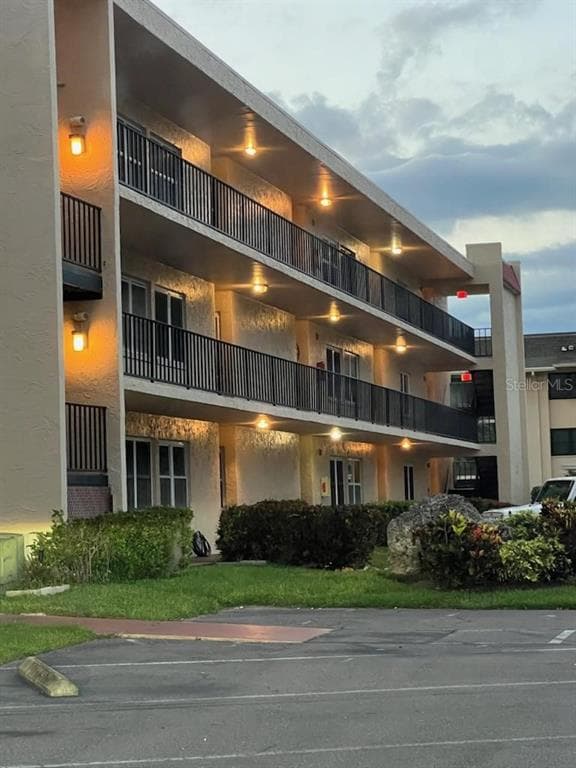 12200 VONN ROAD UNIT 2106 LARGO, FL 33774