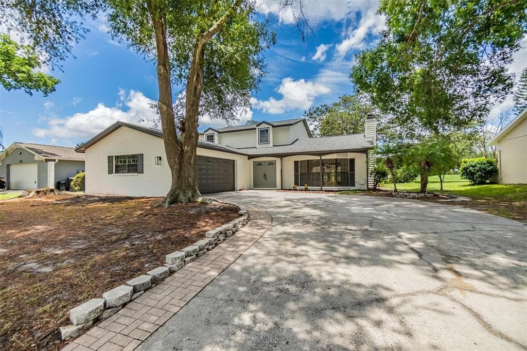 16209 W COURSE DRIVE TAMPA, FL 33624