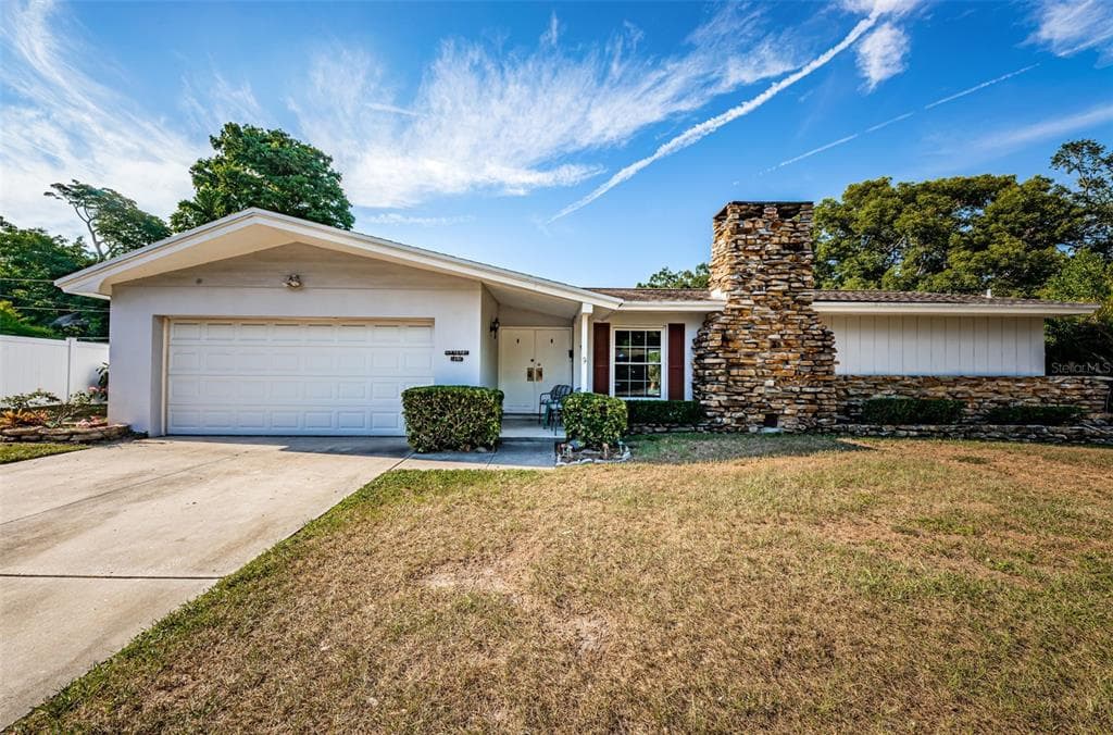 1890 BRENTWOOD DRIVE CLEARWATER, FL 33764