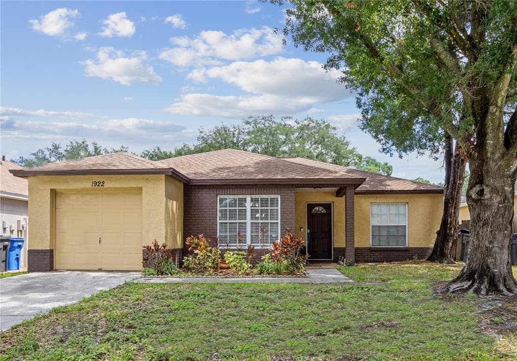 1922 DARTFORD COURT VALRICO, FL 33594