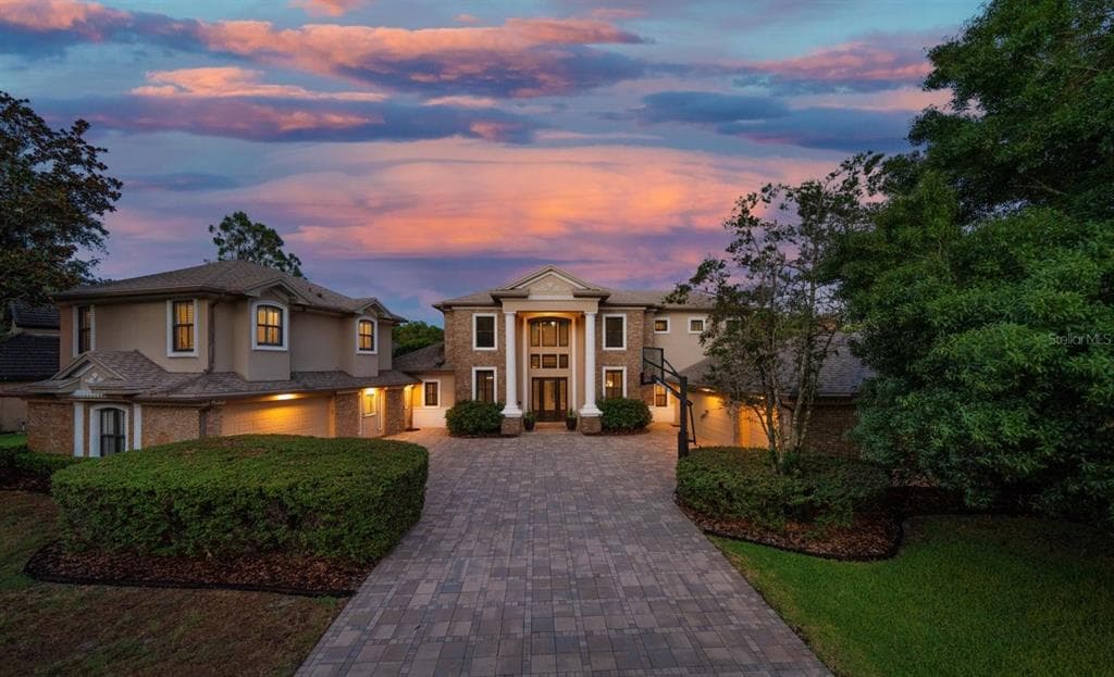 667 RICHMOND CLOSE TARPON SPRINGS, FL 34688
