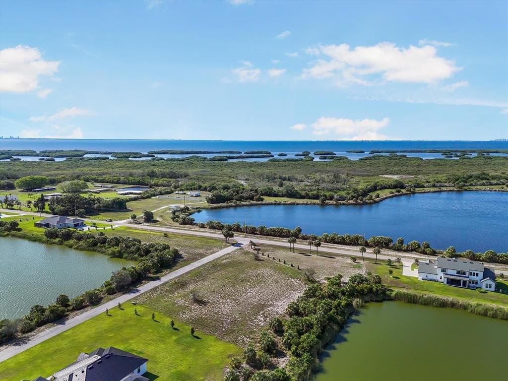 PALEO POINT DRIVE RUSKIN, FL 33570