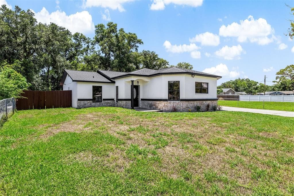 7813 PROVIDENCE ROAD RIVERVIEW, FL 33578