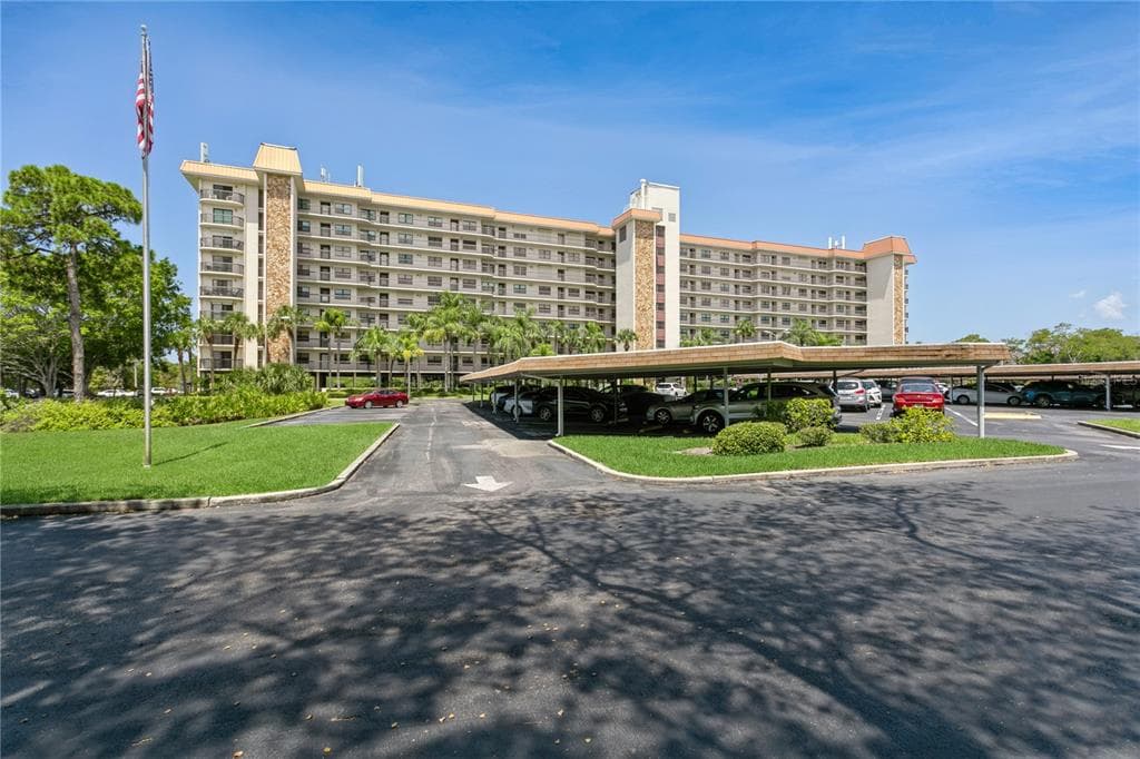 5400 PARK STREET N UNIT 306 ST PETERSBURG, FL 33709