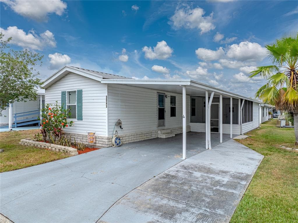 3041 BRIAR STREET WESLEY CHAPEL, FL 33543