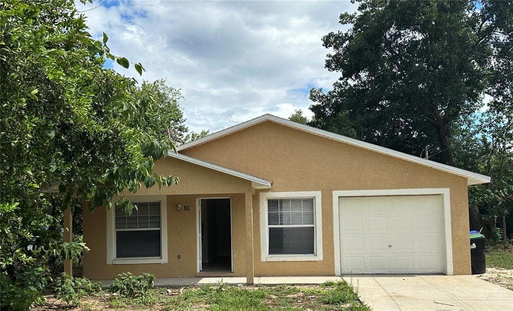 20 W 17TH STREET APOPKA, FL 32703