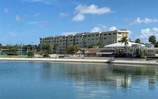 4650 COVE CIRCLE UNIT 210 ST PETERSBURG, FL 33708