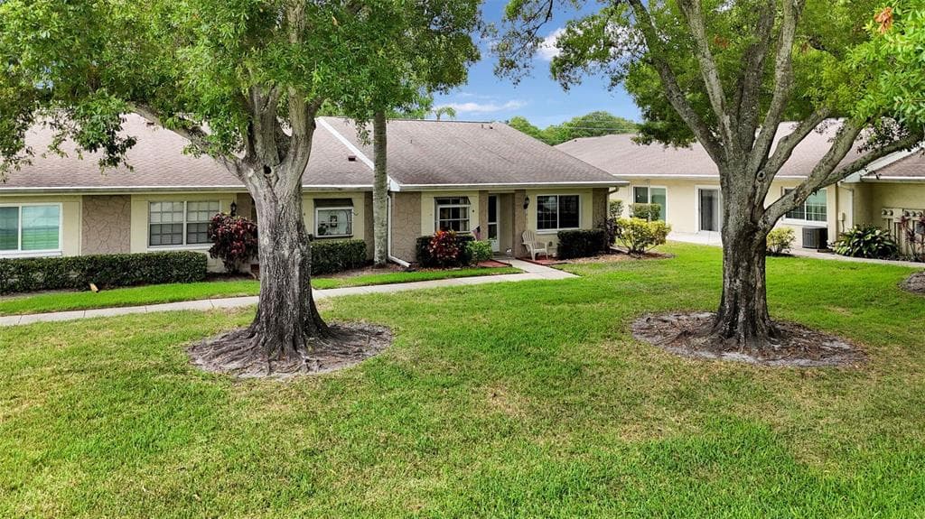 1023 DUNROBIN DRIVE UNIT D PALM HARBOR, FL 34684