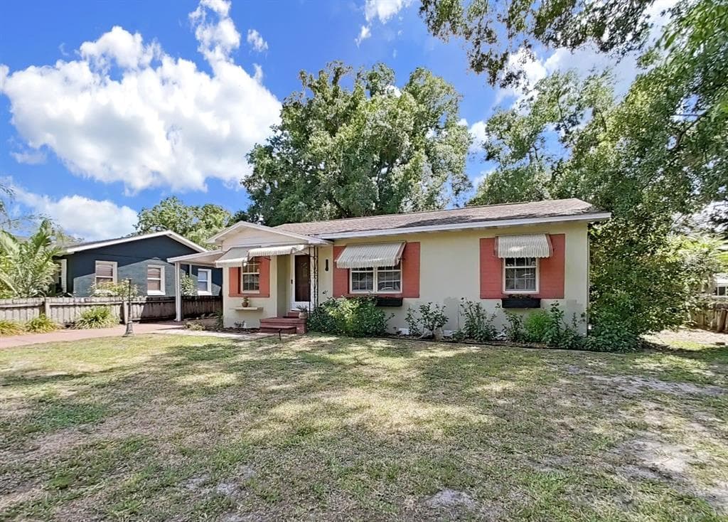 1012 W BERRY AVENUE TAMPA, FL 33603