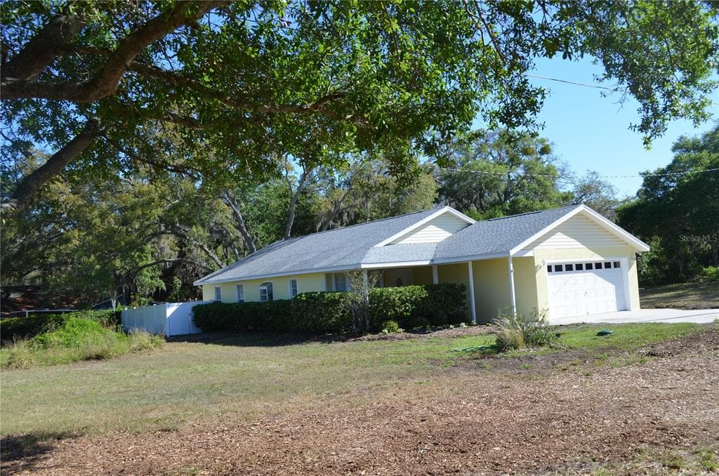 1839 INDIANA AVENUE PALM HARBOR, FL 34683