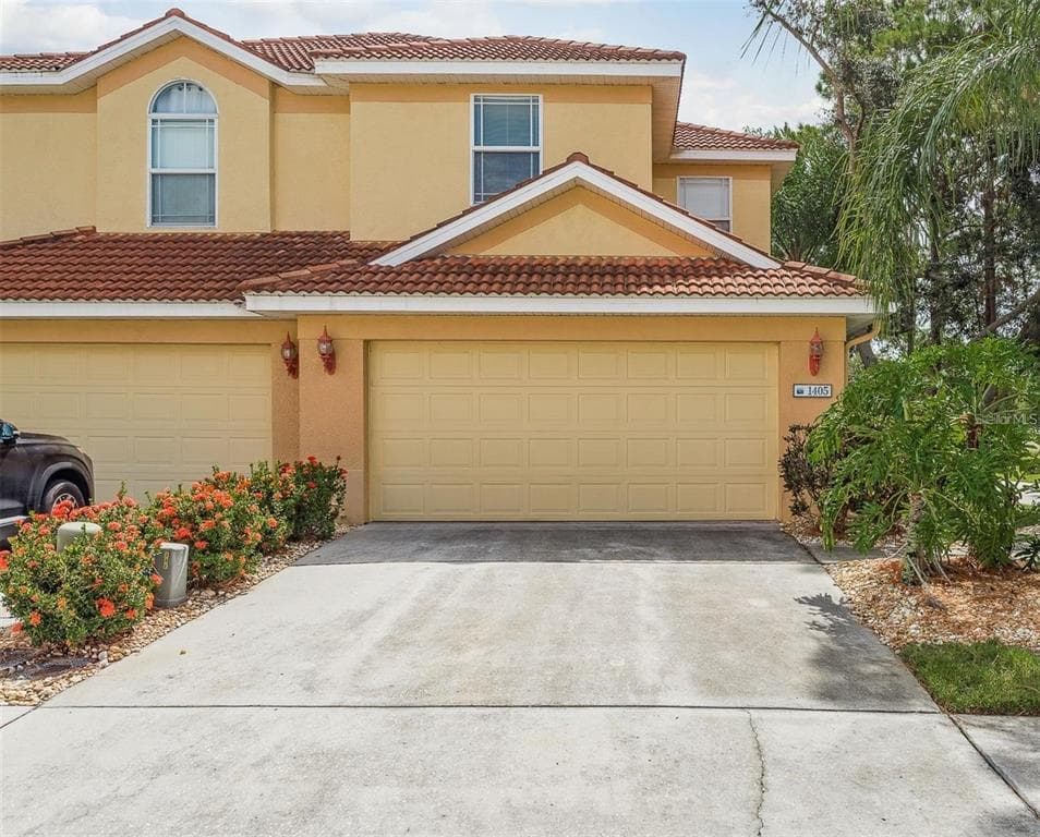 1405 RIDGE TERRACE TARPON SPRINGS, FL 34689