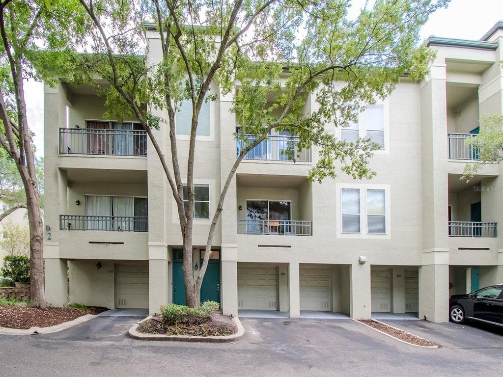 609 FATHOM COURT TAMPA, FL 33602