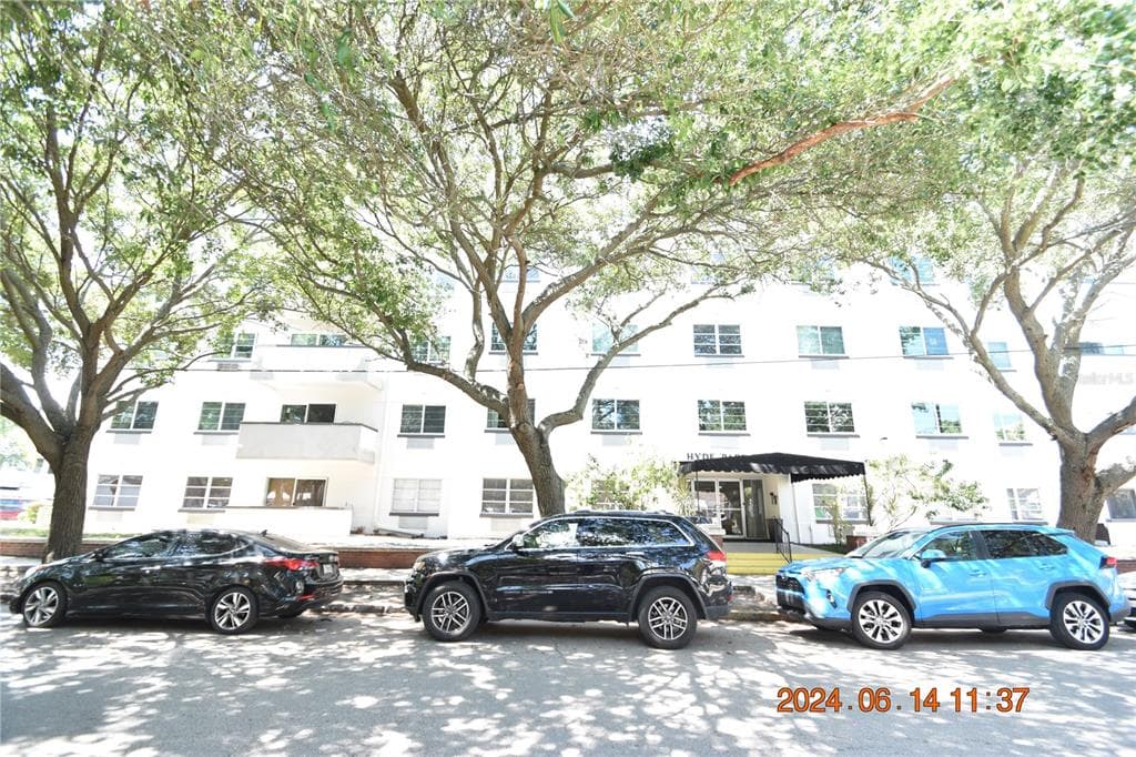 406 S CEDAR AVENUE UNIT 104 TAMPA, FL 33606