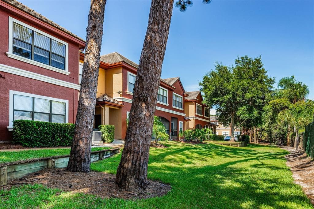 2250 PORTOFINO PLACE UNIT 239 PALM HARBOR, FL 34683