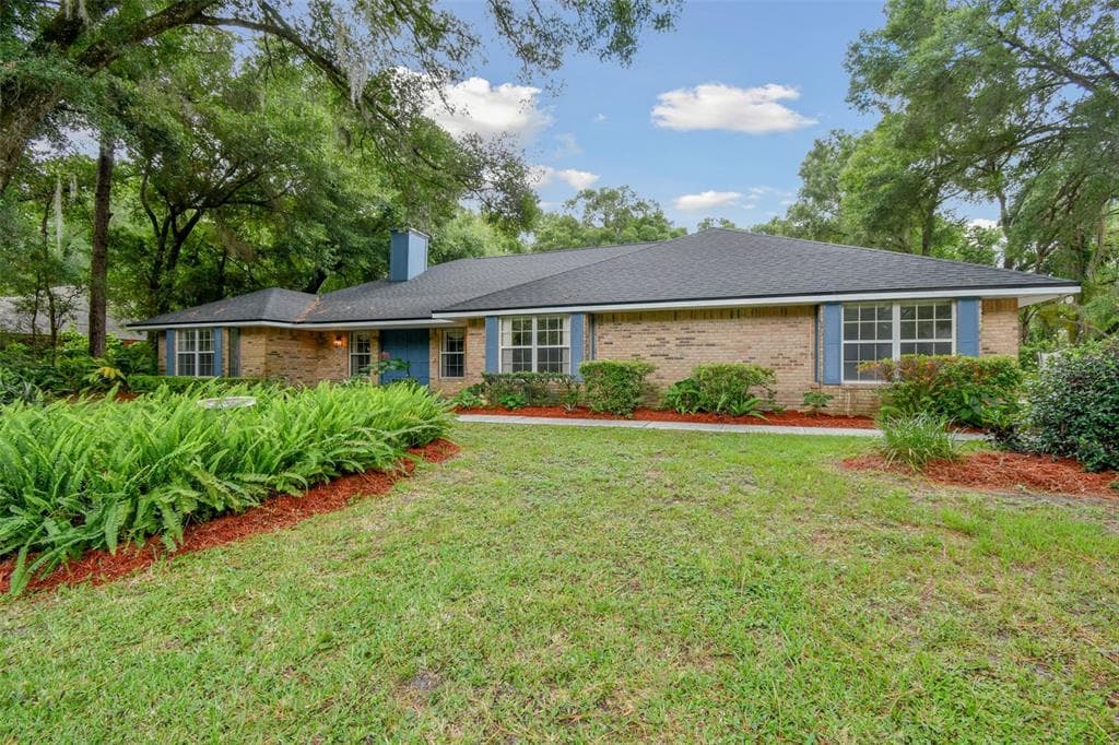 1084 TORCHWOOD DR