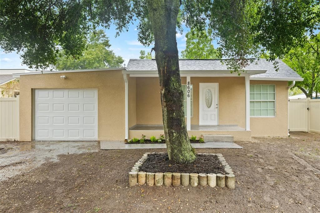 8606 N CENTRAL AVENUE TAMPA, FL 33604