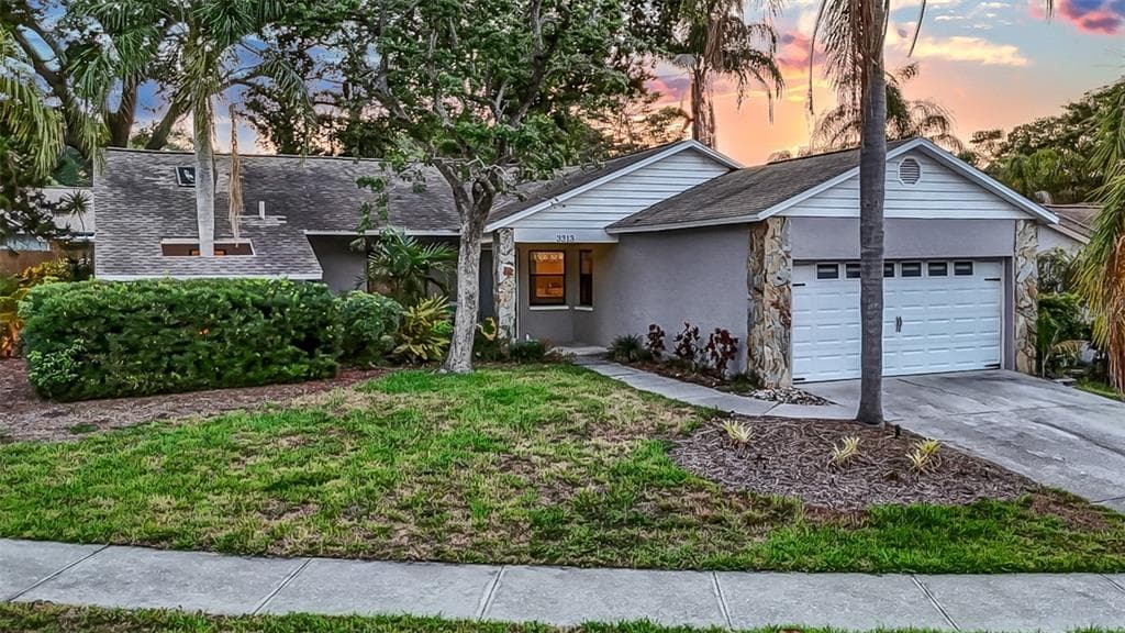 3313 BRIARWOOD CIRCLE SAFETY HARBOR, FL 34695