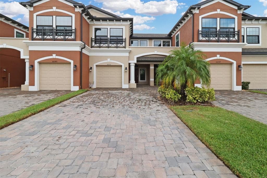 30153 SOUTHWELL LANE WESLEY CHAPEL, FL 33543