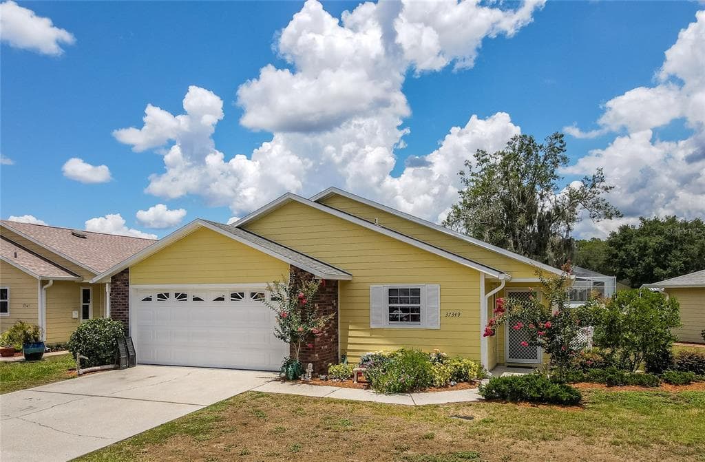 37349 DERBYSHIRE DRIVE ZEPHYRHILLS, FL 33542