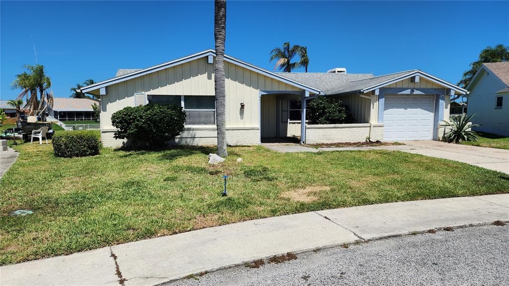3627 ORTONA DRIVE HOLIDAY, FL 34691